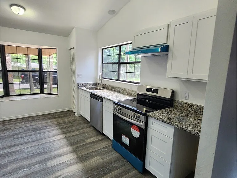 3444 S Apopka Ave — Photo 4