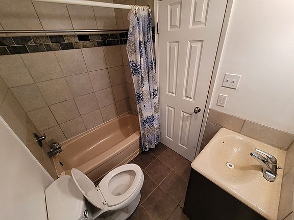 5th image of 780 E 6th Ave
