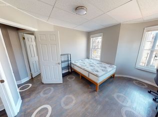 218 Western Ave #2-B, Cambridge, MA 02139