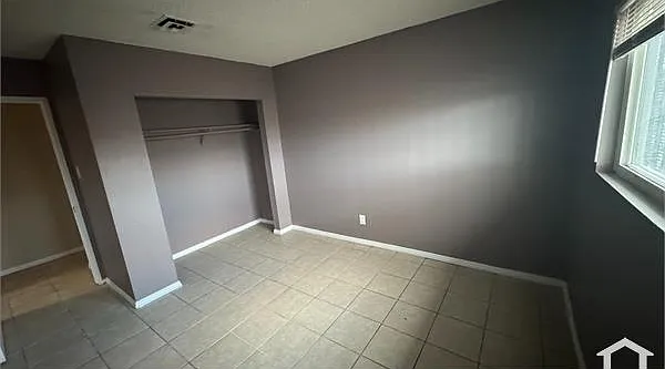 2609 Cedar Ave #4 — Photo 1