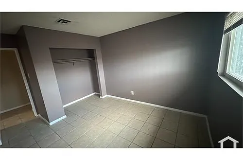 2609 Cedar Ave Photo 1
