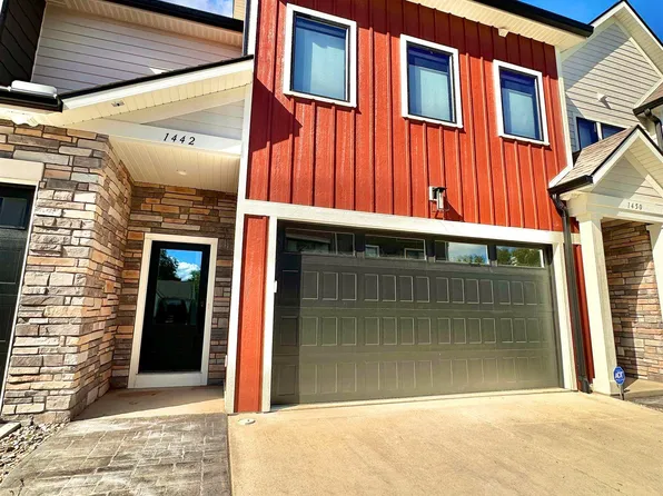 1442 Parkview Pl, South Bend, IN 46616