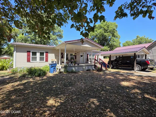 417 Ottawa St, Seneca, MO 64865