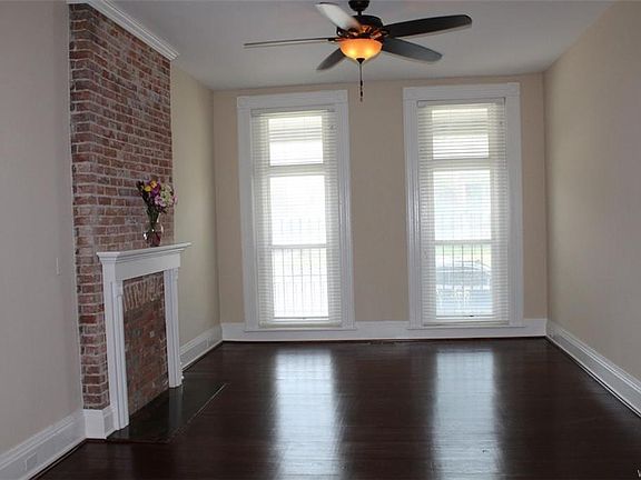 3rd image of 231 Niagara St #1