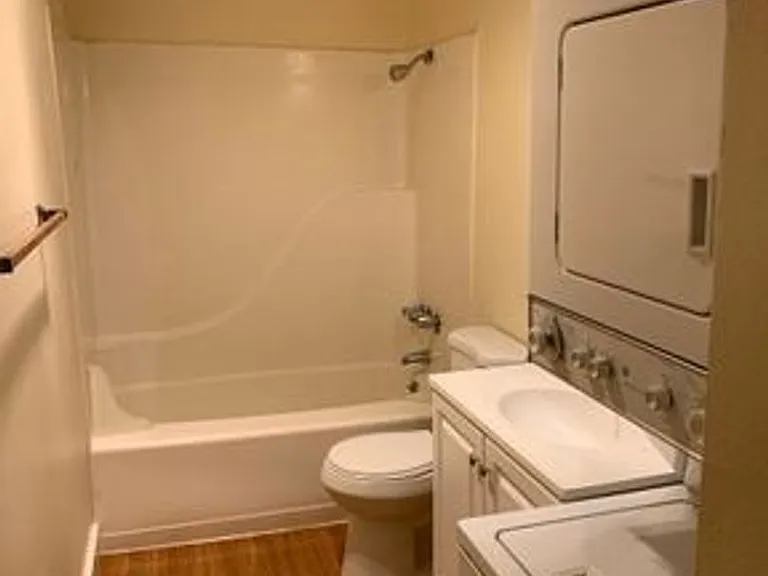 634 Alameda Ave — Photo 8