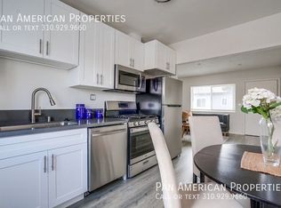 1064 E Market St #1, Long Beach, CA 90805