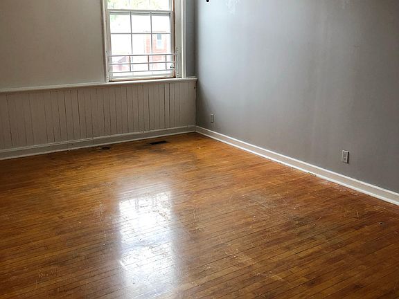 4th image of 5 S Alton St APT 2