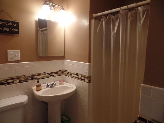 2nd image of 17 Aspinwall Ave #2FF