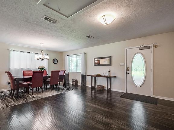 5th image of 4718 Woodland Ln