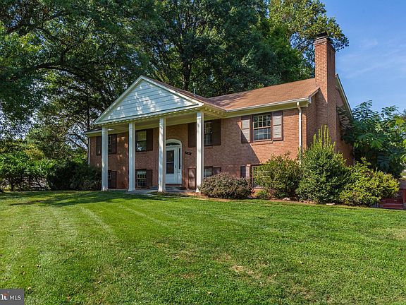 5th image of 9901 Silver Brook Dr