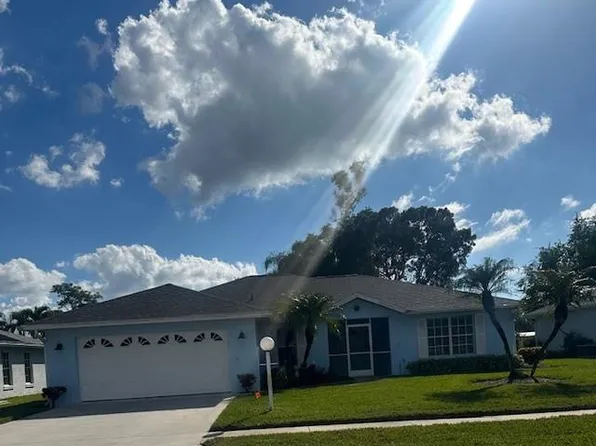 790 Charlemagne BLVD, NAPLES, FL 34112