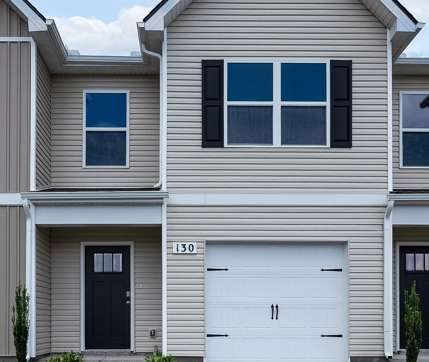 3 bed, 2.5 bath, 1474 sqft, $1,800 — Photo 2