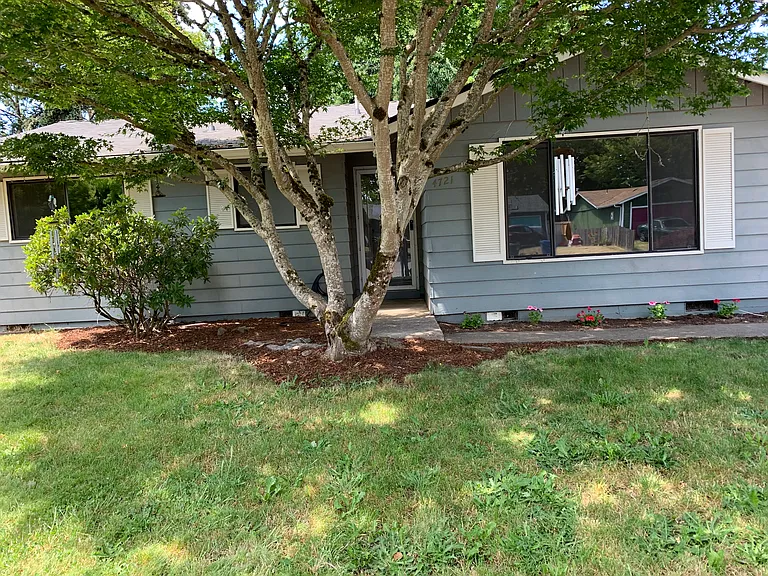 4721 Siesta Ct NE — Photo 6