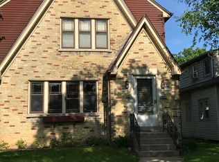 2376-2378 N 67th St, Wauwatosa, WI 53213