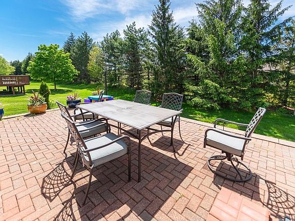 4th image of 1829 Meadowside Dr