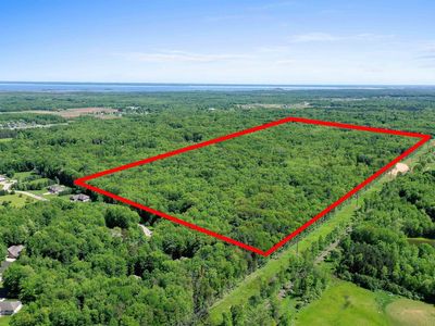 Winding Brook Trl, Little Suamico, WI, 54141