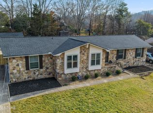 7208 Arlie Dr, Knoxville, TN 37918