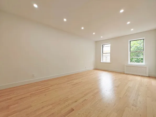 763 Ocean Pkwy APT 6B, Brooklyn, NY 11230
