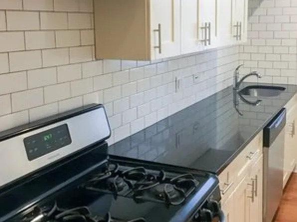 847 W Cornelia Ave APT 3S, Chicago, IL 60657
