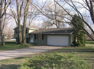 17980 Tollview Dr, South Bend, IN 46635