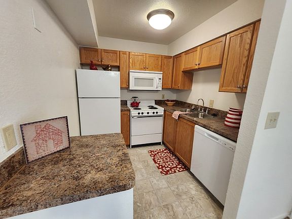 2nd image of 3124 Sugar Creek Ln