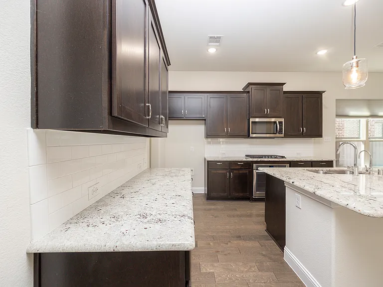 5313 Basham Ln — Photo 25