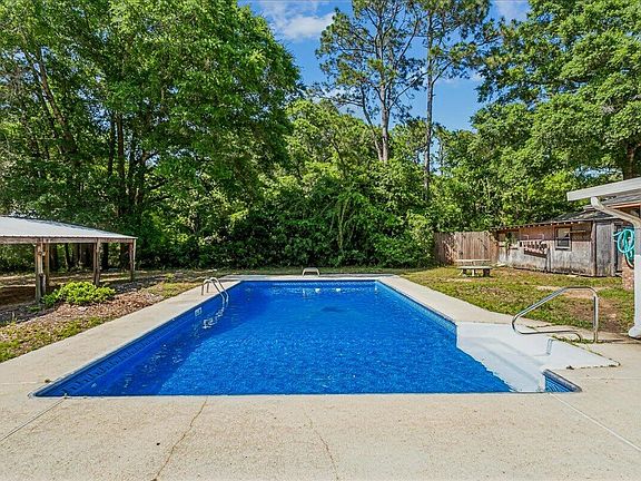 3rd image of 5331 Kenneth Rd