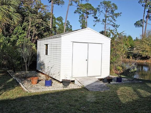 2nd image of 1250 Aken St