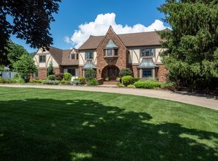 37 Coventry Rd, Mendham, NJ 07945