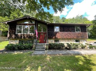 1015 Buckthorn Dr, Knoxville, TN 37912