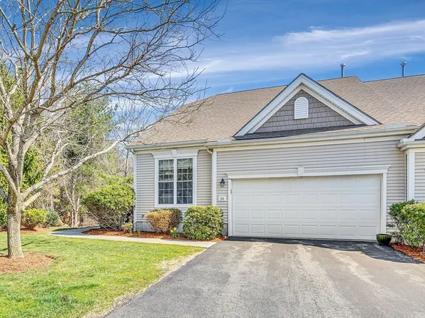 30 Buttercup Ln #30, South Grafton, MA 01560