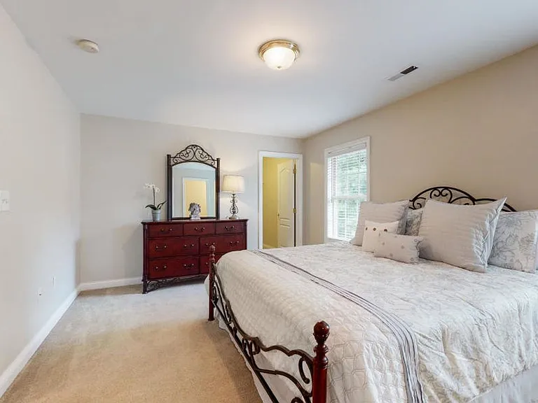 7703 Wolfpen Ridge Dr — Photo 21
