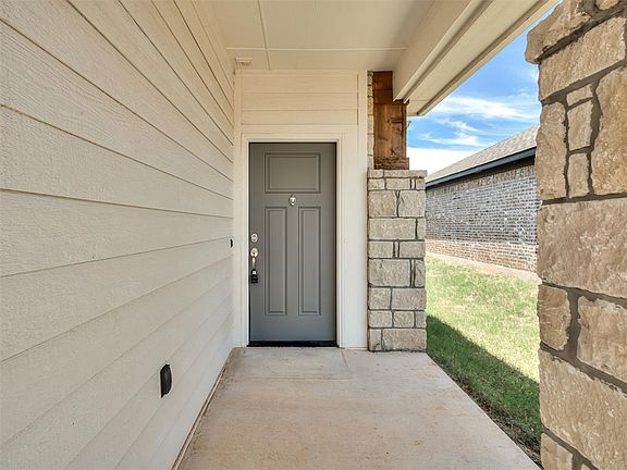 2nd image of 611 Red Cedar Way