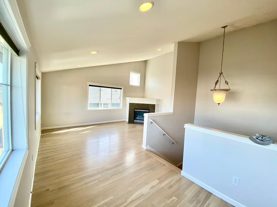 3432 22nd Ave W UNIT A, Seattle, WA 98199 | Zillow