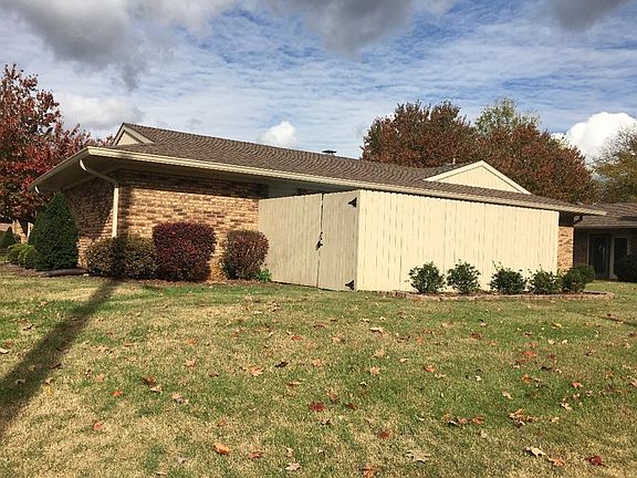 4th image of 3053 Sterling Ct