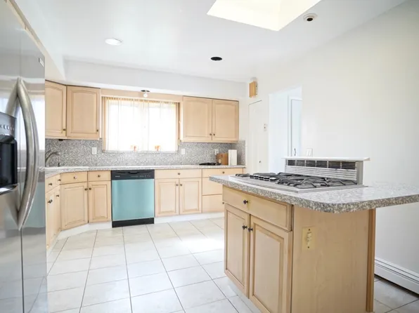 (undisclosed Address), Elmont, NY 11003