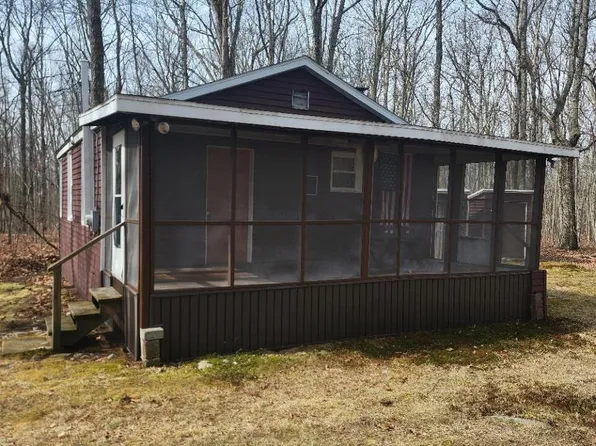 306 Whittaker Farm Rd, Dingmans Ferry, PA 18328