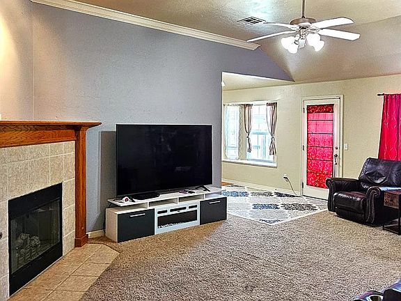 5th image of 1016 Westridge Dr