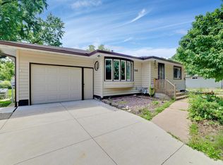 545 4th St W, Hastings, MN 55033