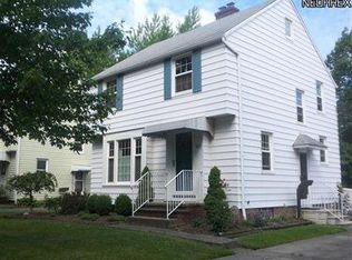 3955 Orchard Rd, Cleveland Heights, OH 44121