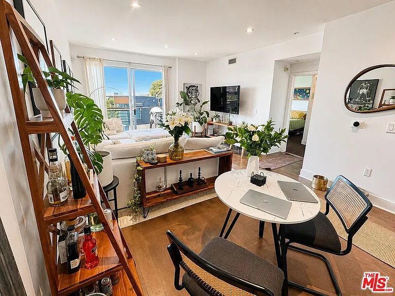 7857 W Manchester Ave #Penthouse 6 — Photo 15