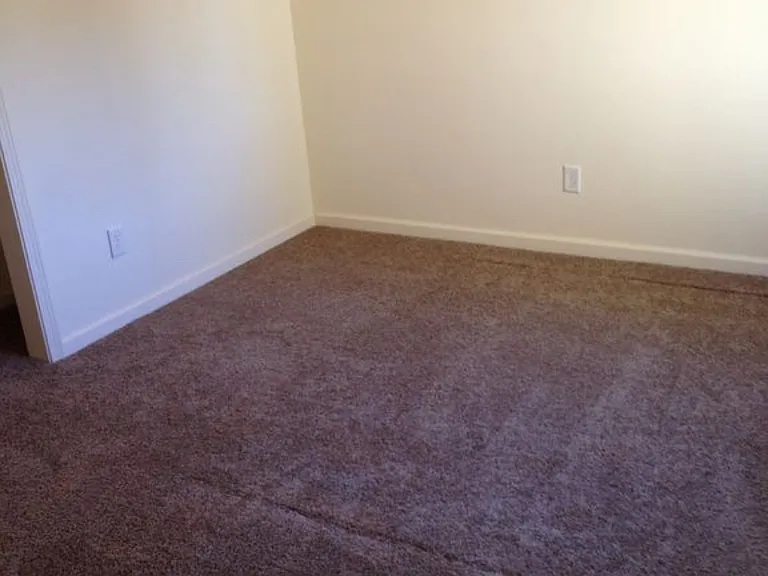 1268 Hillcrest St — Photo 7