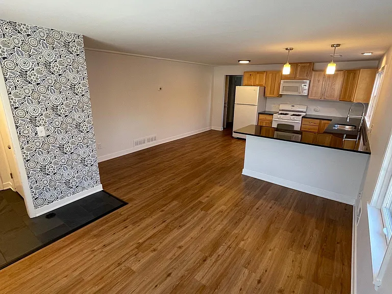 2836 Fillmore St NE #2838 — Photo 1