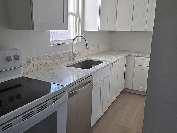 3rd image of 1315 S 200 E APT 2