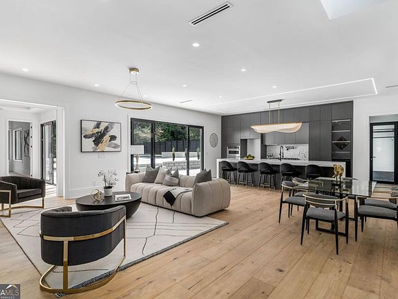 5th image of 605 Hunnicutt Rd SE