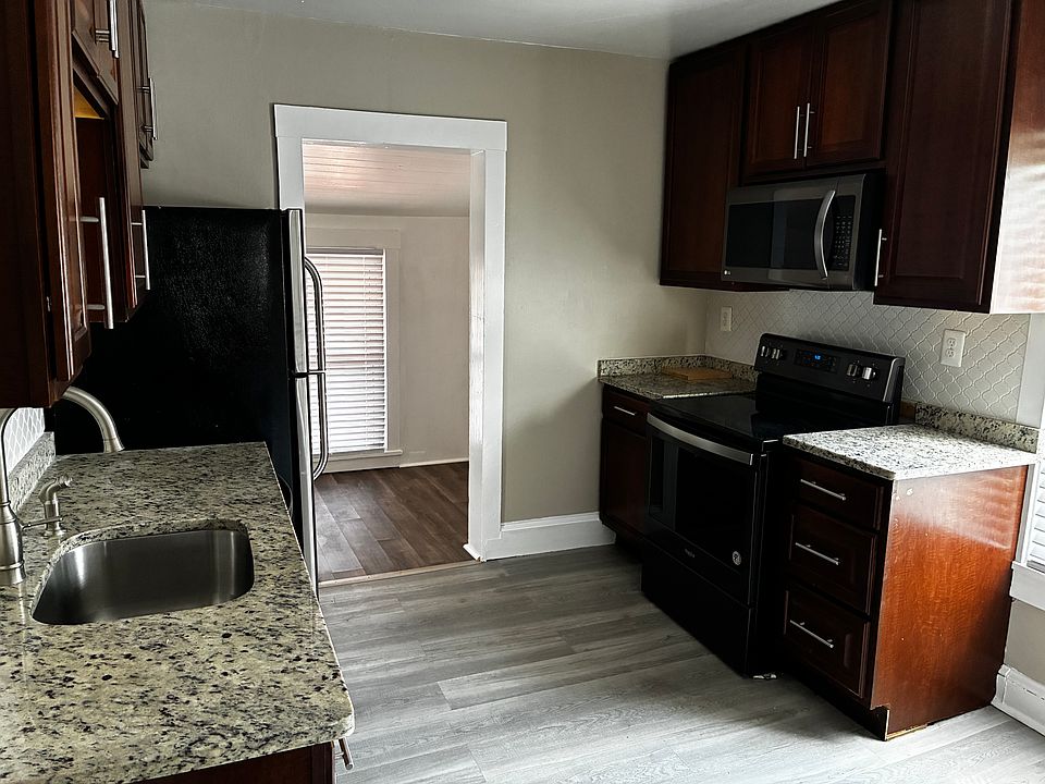 1st image of 405 Main St Floor 2