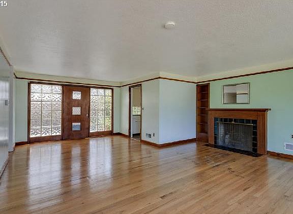 4th image of 301 NW 44th St