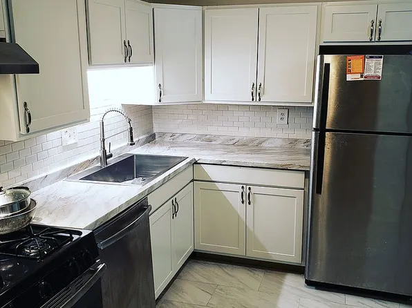 3321 Huntley Square Dr #T, Temple Hills, MD 20748