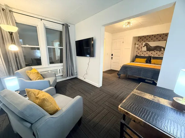 1800 9th St, Bay City, MI