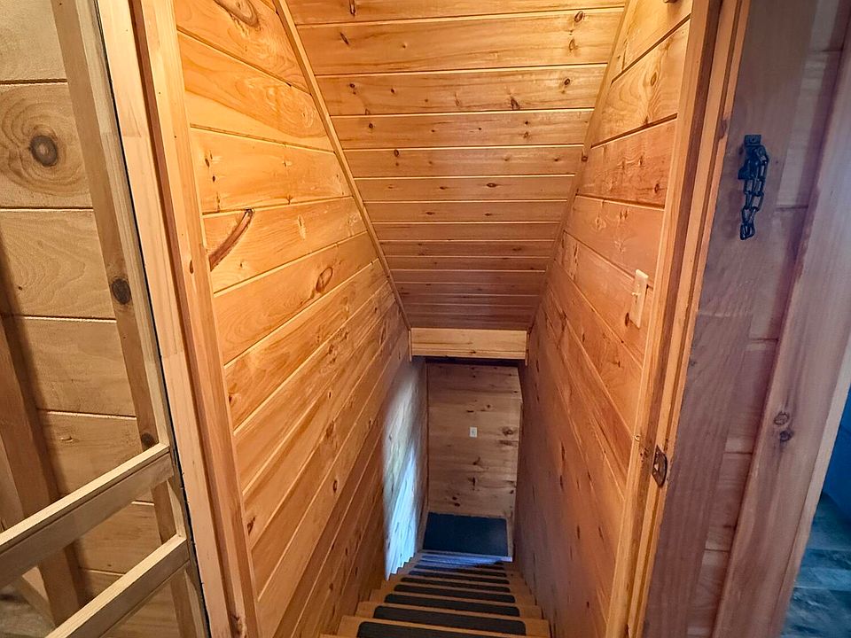 46th image of 240 Joe Pye Ln
